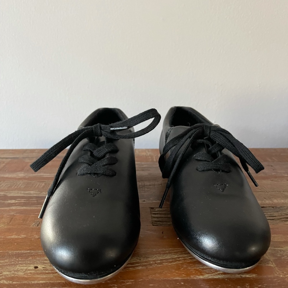 NWOT Girl’s Capezio  Black Tele Tone Toe and Heel 100% Leather Size 5 1/2